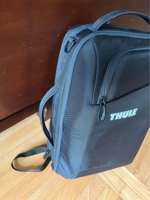 thule laptop bag
