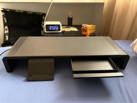 Riser: Foldable Monitor stand