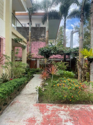 SUPER LOW PRICE EVER HOUSE &LOT IN ROYALE TAGAYTAY