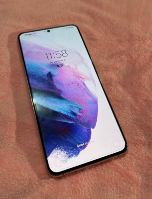 Samsung galaxy S21 plus