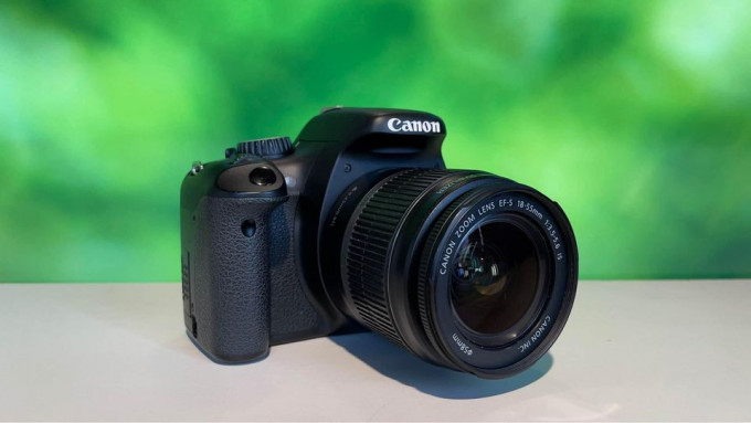 Canon EOS 550D DSLR Camera