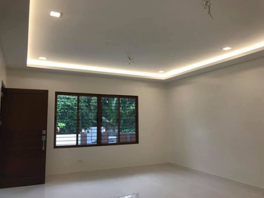 House and Lot - Quezon City