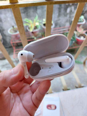 Huawei Freebuds SE with Free Case