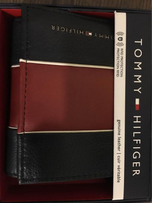 Tommy Hilfiger Men's Wallet