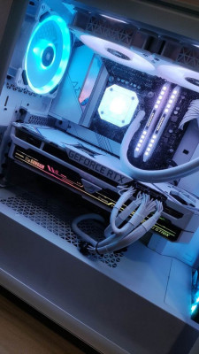 Asus Strix RTX 3080 Gundam Edition