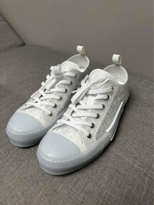 Christian Dior B23 Oblique Motif