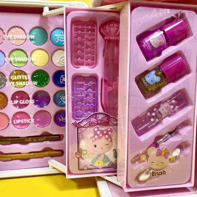 Luggage makeup beauty toy set