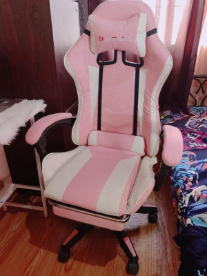 FORSALE GAMING CHAIR