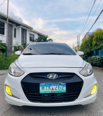 2013 Hyundai accent