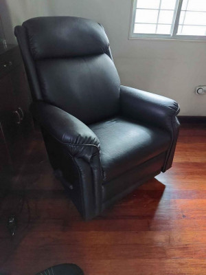 Recliner Chair