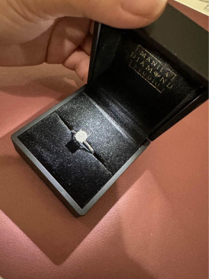 Manila Diamond Ring 18K White Gold for Sale