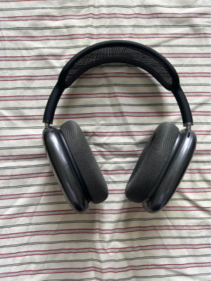 Apple AirPods Max (HK Variant) Negotiable