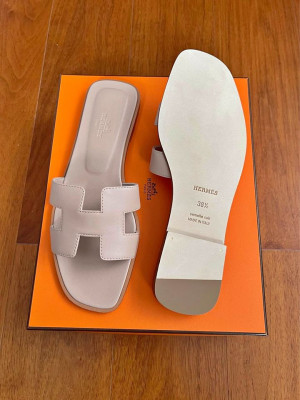 Authentic Hermes Oran Sandals
