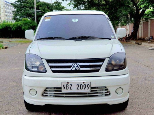 2016 Mitsubishi adventure