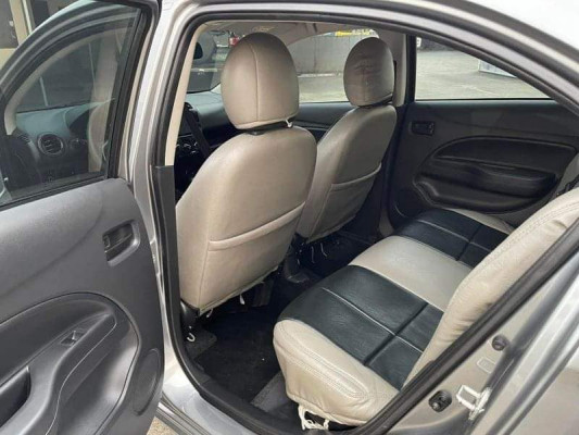 2016 MIRAGE G4 GLX VARIANT