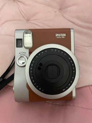 Instax mini 90 Neo Classic in Brown
