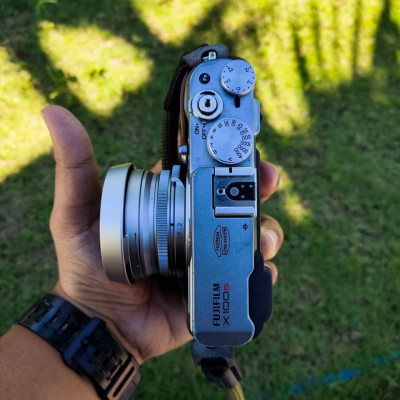Fujifilm X100s (Good Condition)(Low SC)(Lots Of Freebies)
