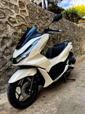 2023 PCX 160 honda