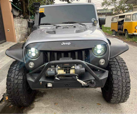 2017 Jeep wrangler 4x4 super loaded