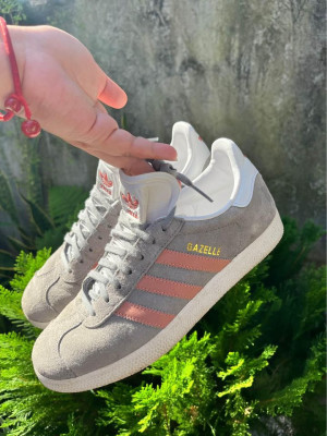 adidas - Originals Gazelle - Grey Three/Raw Pink