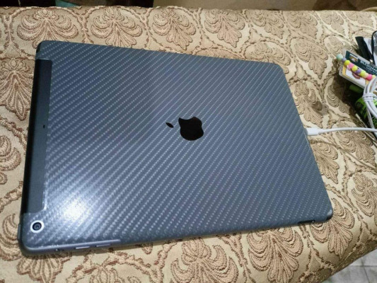 iPad Air (WiFi + Cellular) / 32GB