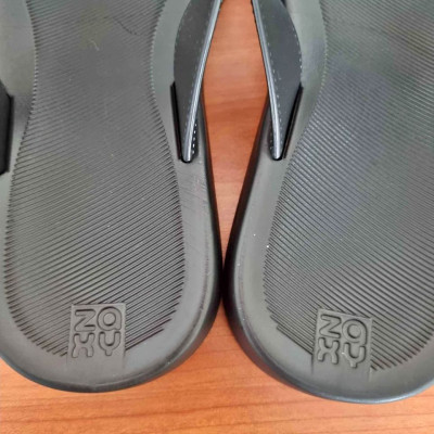 PRELOVED ORIGINAL ZAXY ESPORTIVA SLIP-ONS