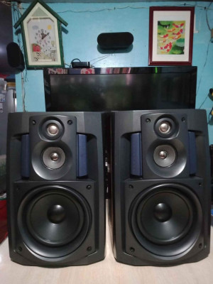 Victor 3 Way Bigbookshelf Speaker