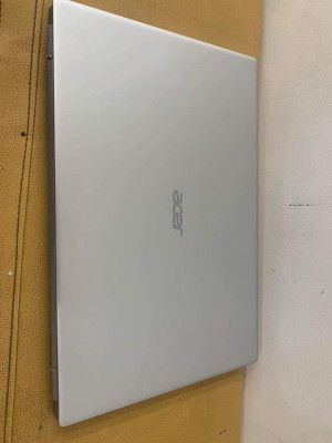 ACER SWIFT 3 RYZEN 5 💻 8GB RAM 512GB SSD