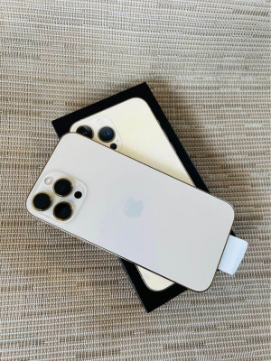 Iphone 13 pro max Gold