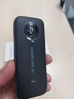 Insta360 ONE X2