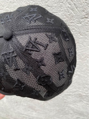 Reverse LA Monogram Prevail