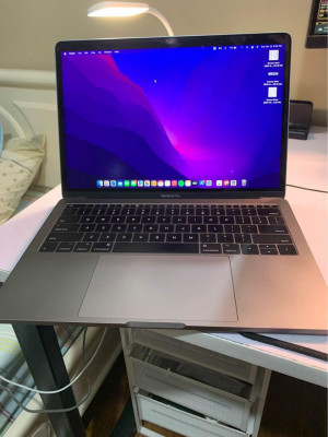 MacBook Pro 2017 256gb