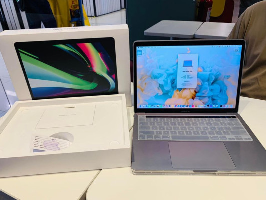 MacBook M1 Pro 2020 8|256GBssd (Cycle count 15) no issue❗️