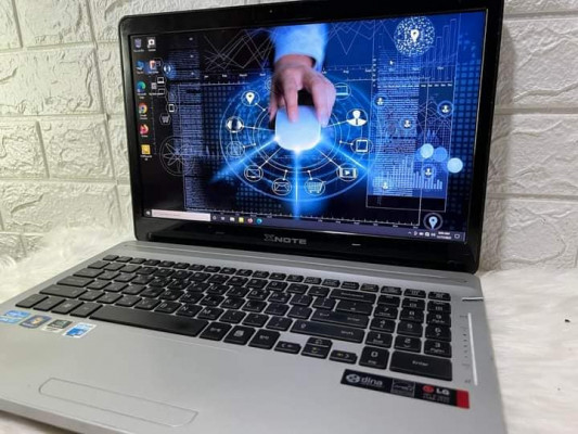 LG I7 MID GAMING LAPTOP, DUAL GRAPHICS
