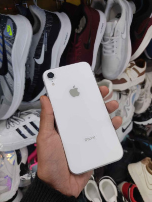 Iphone XR 128gb 85%battery health