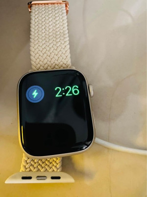 Apple Watch Series 7 GPS, 45mm Starlight Aluminum Case