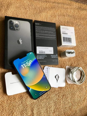 iPhone 13 Pro Max 256GB Factory Unlocked Graphite NTC Complete Package
