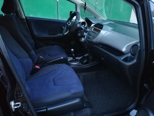 Honda jazz ge 2013 model Manual transmission Sale
