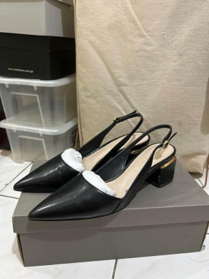 Charles And Keith Slingback