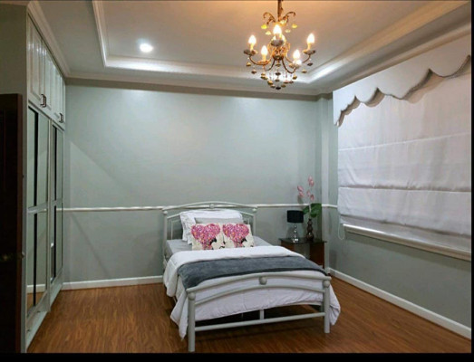 2 STY. HOUSE AND LOT FOR SALE