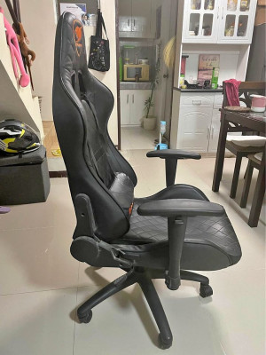Cougar Armor One Gaming Chair