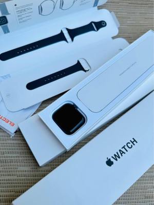 Apple Watch SE 2nd Gen 44mm