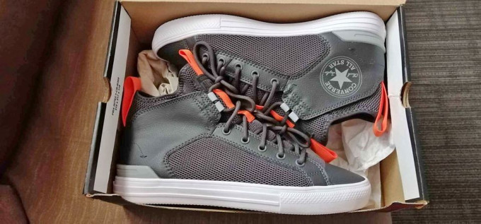 Converse Riding Sneakers