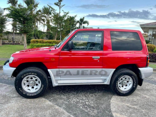 2004 Mitsubishi pajero “field master”