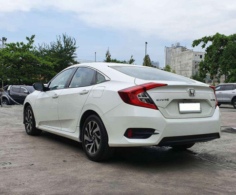 2018 Honda Civic 1.8E at WHITE PEARL