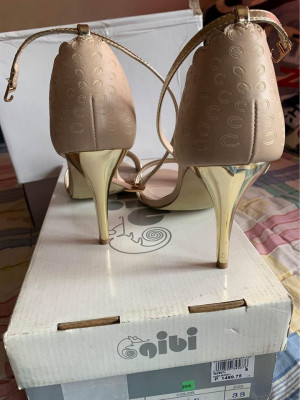 Gibi heels