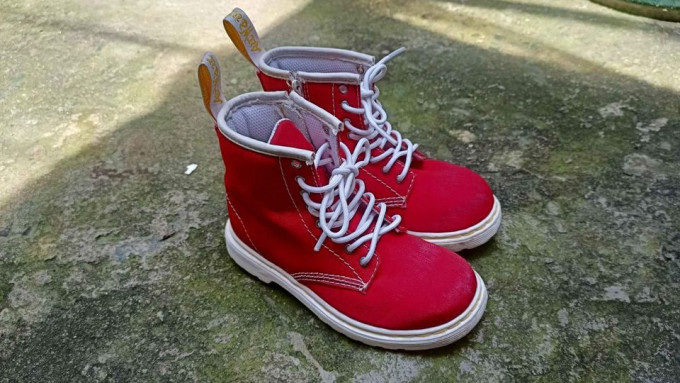 DR. MARTENS BROOKLEE