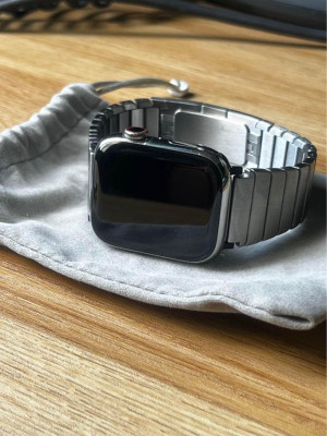 Apple Watch series 7 stainless steel cellular