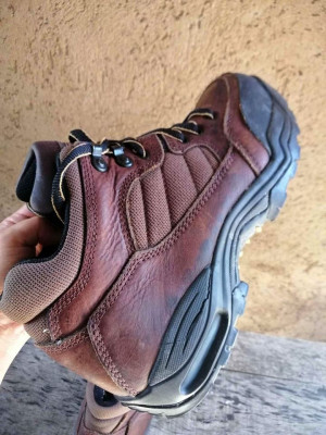 DAKOTA PROTECTIVE FOOTWEAR SIZE: 10.5