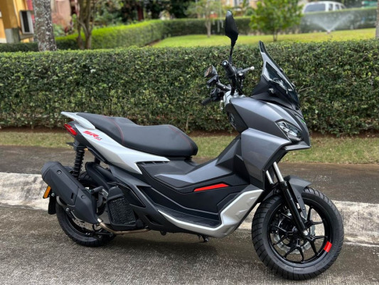 2022 Aprilia sr gt 200